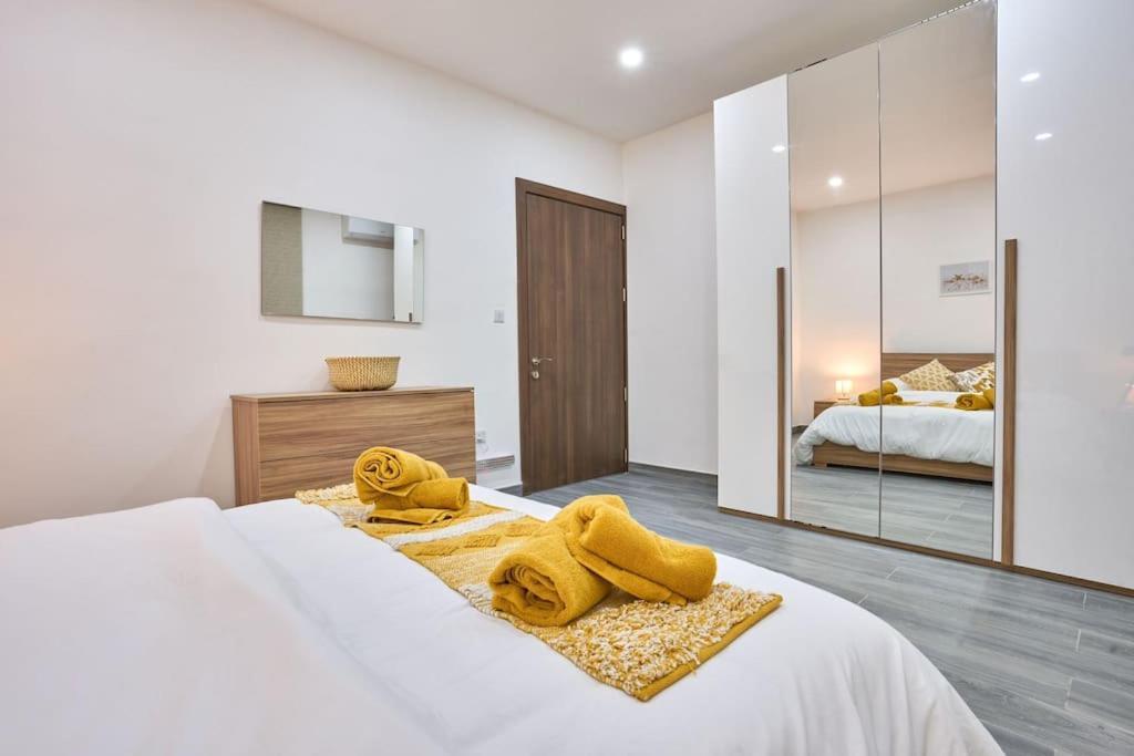 Two Bedroom Apartment In Xemxija, 圣保罗湾城 外观 照片