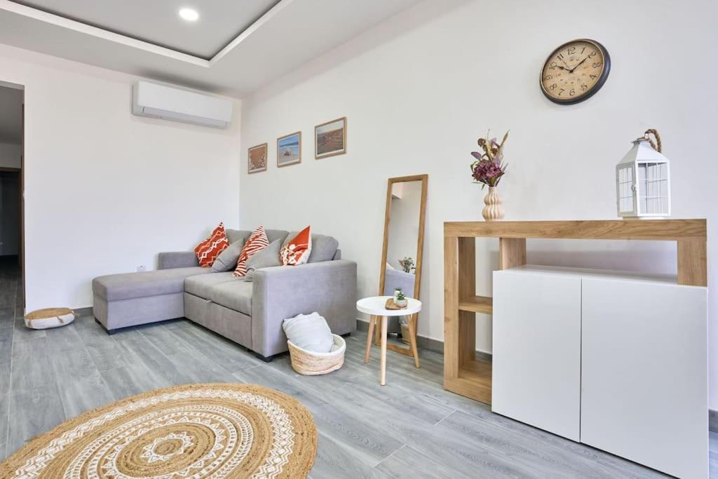 Two Bedroom Apartment In Xemxija, 圣保罗湾城 外观 照片