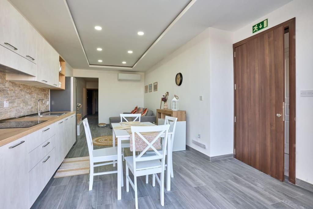 Two Bedroom Apartment In Xemxija, 圣保罗湾城 外观 照片